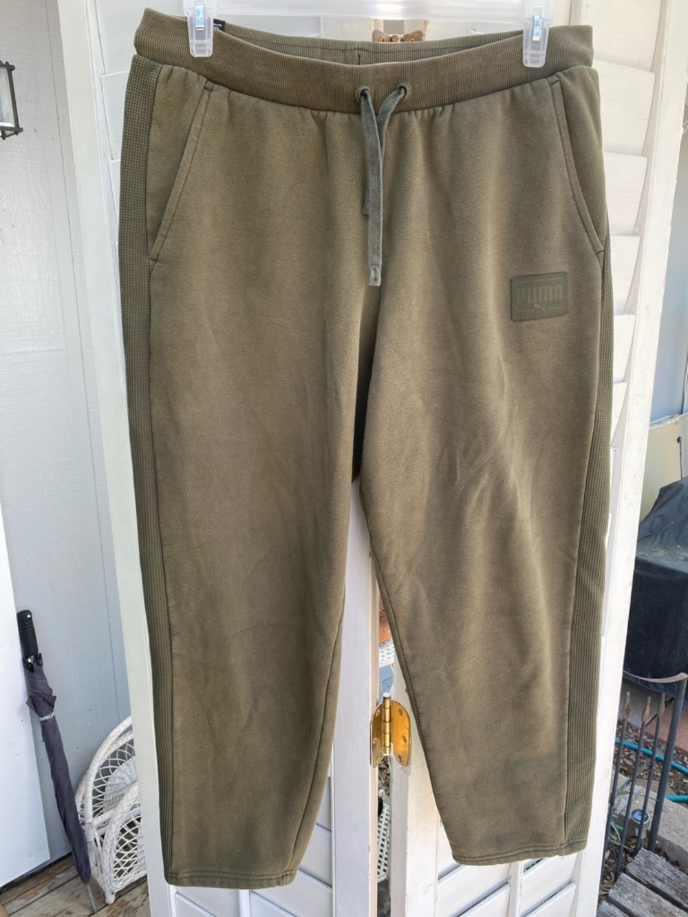 Men’s Puma Olive Green Fleece Joggers/Sweatpants with Drawstring Waist